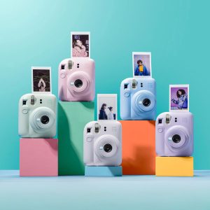 Momentinis fotoaparatas Instax mini 12